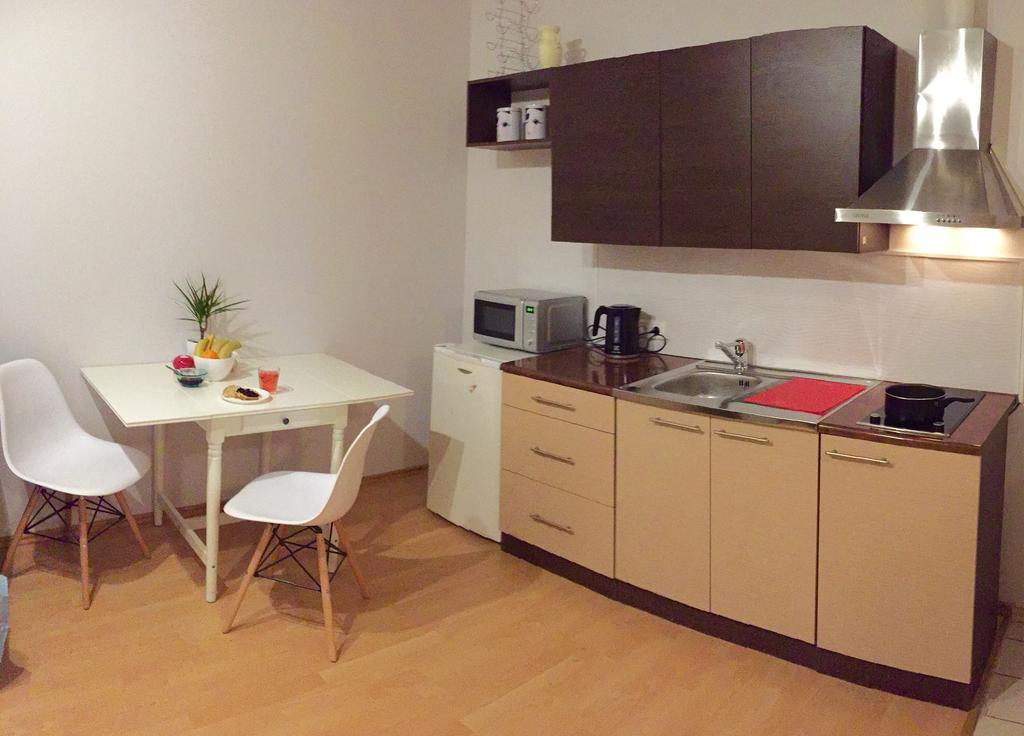 Suur-Ameerika Apartment Tallinn Buitenkant foto